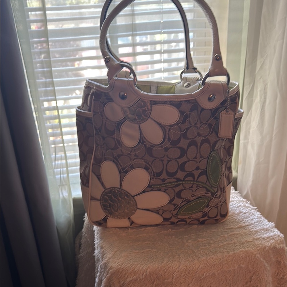 Coach Brown and White Tote Bags Classic Style